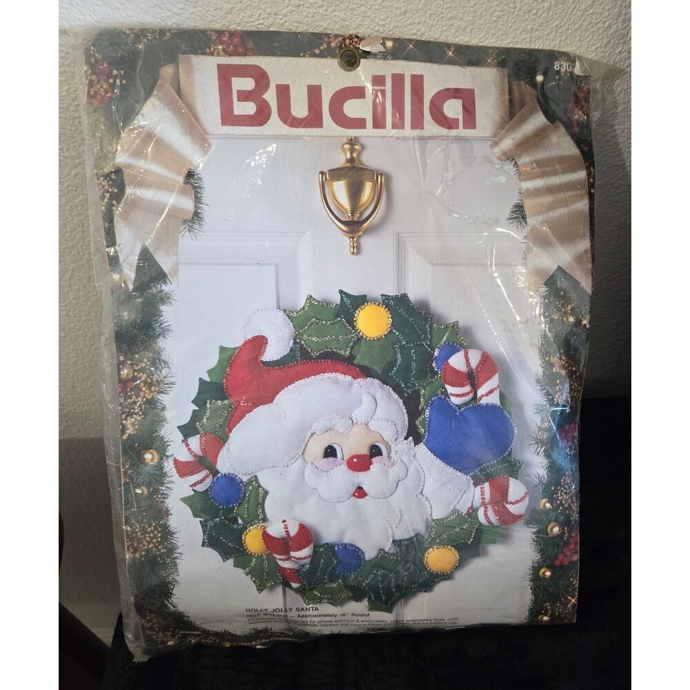 Bucilla Holly Jolly Christmas 18" Wreath Kit Vintage 1993
